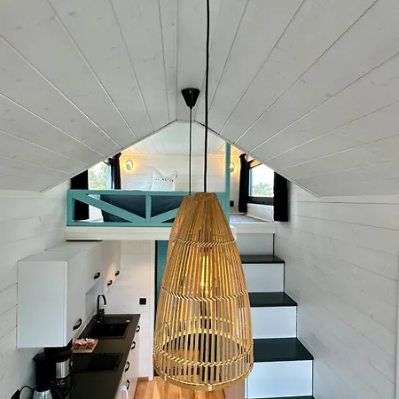 شقة Unik Beliggenhet! Lite Mikrohus Plassert Ved Populaer *