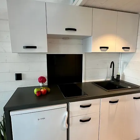 Unik Beliggenhet! Lite Mikrohus Plassert Ved Populaer شقة *