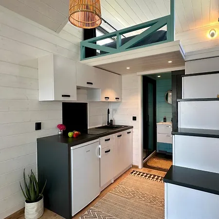 Unik Beliggenhet! Lite Mikrohus Plassert Ved Populaer تُنسبارغ