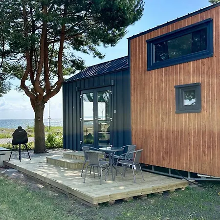 Unik Beliggenhet! Lite Mikrohus Plassert Ved Populaer